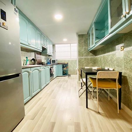 Valencia Guest Rooms Near The Beach In Shared Apartment Екстер'єр фото