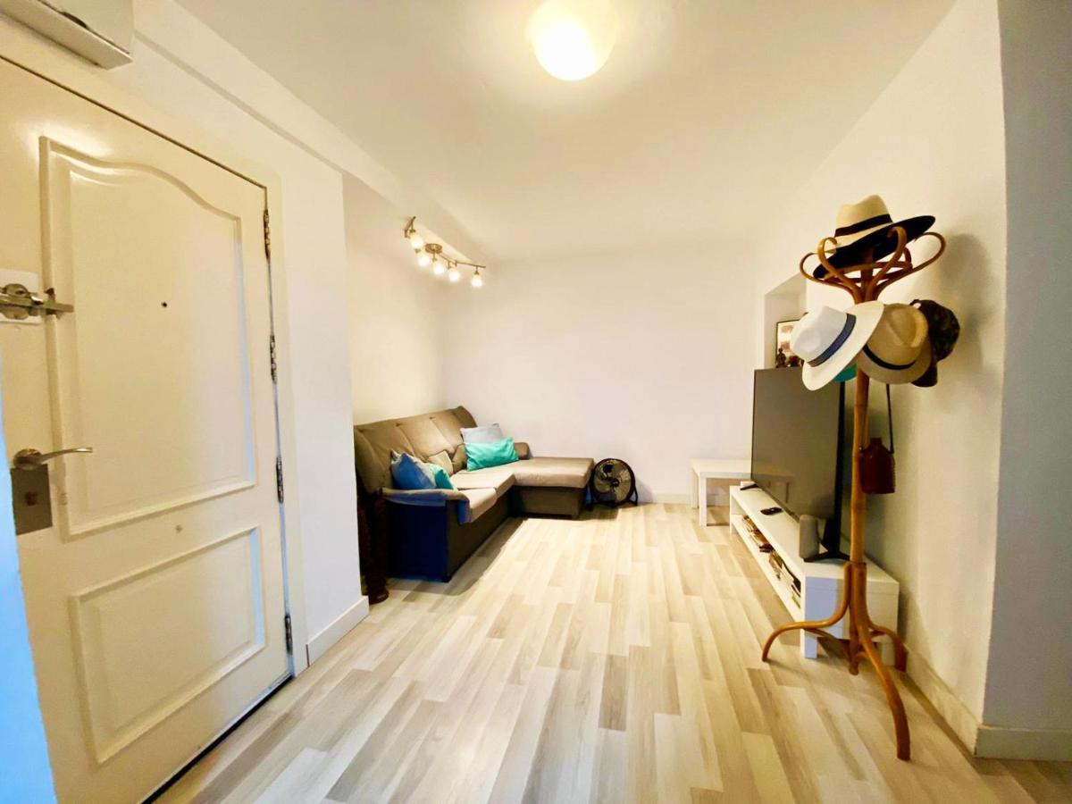 Valencia Guest Rooms Near The Beach In Shared Apartment Екстер'єр фото